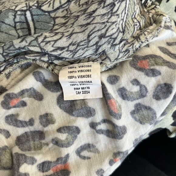 Anthropologie Blank London Sibley Top Green
Floral Animal Print Balloon Sleeve S - Picture 4 of 4